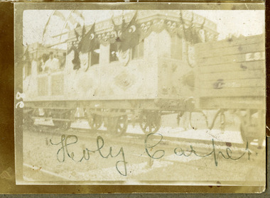 train carriage, robertson thomas074.tif