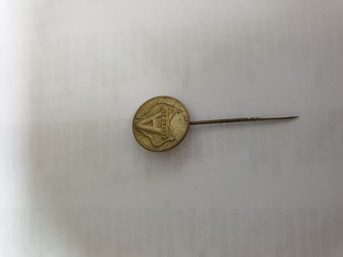 Button, Anzac pin