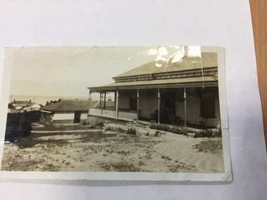 Photograph, Slate Roof Timber House.  Possibly in High Street, Mordialloc, c1900, c1900