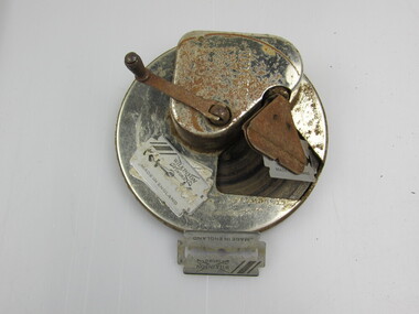 Razor Blade Sharpener