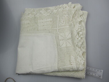 Tablecloth - Linen & Crochet