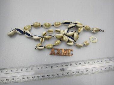 Necklace & Bracelet (Kauri Shells)