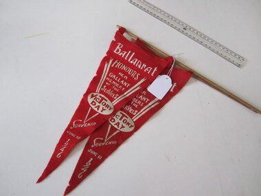 Victory Pendants/Flags