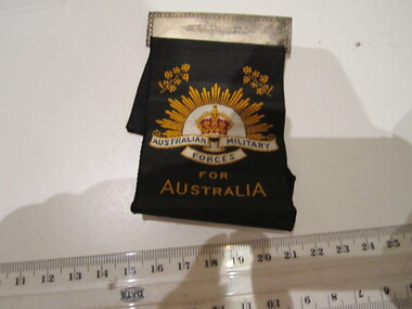 Badge -ribbon  with bar AMF