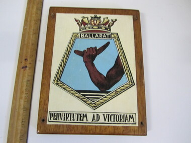 Plaque - HMAS Ballarat Crest (wooden)