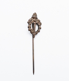 Badge - Legacy lapel