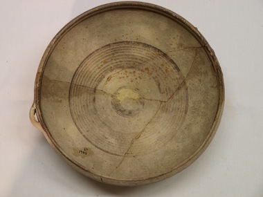 Dish, 1050 - 750 BCE