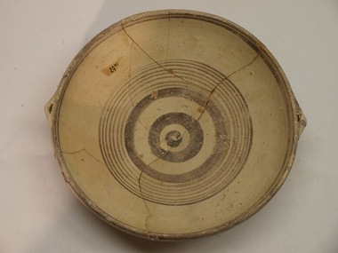 Dish, 1050 - 750 BCE