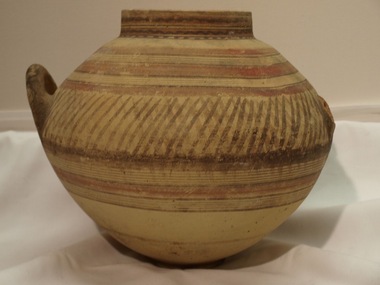 Squat Amphora, 1050 - 600 BCE