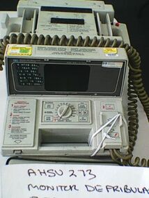 Monitor Defribulator Electro Cardiograph, model 43120A, Hewlett Pacard, Circa 1981
