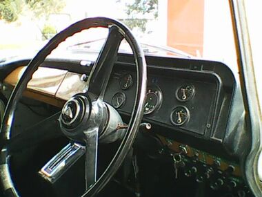 Ambulance, Dodge, 1975