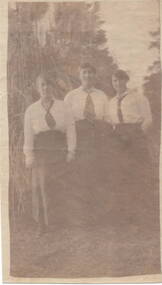 Photograph, Three ladies, c1910 - 1920