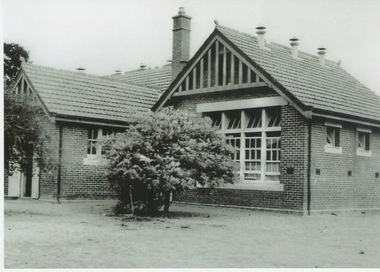 Photograph, c1910 - 1920s
