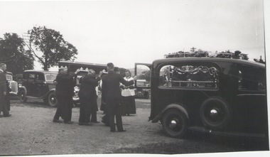 Photograph, 20 June 1933