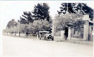 Photograph, c 1920s