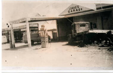 Photograph, Leake's Garage
