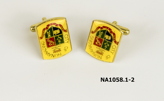 Pair of cuff links 