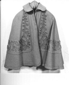 Heavy brown cape. D