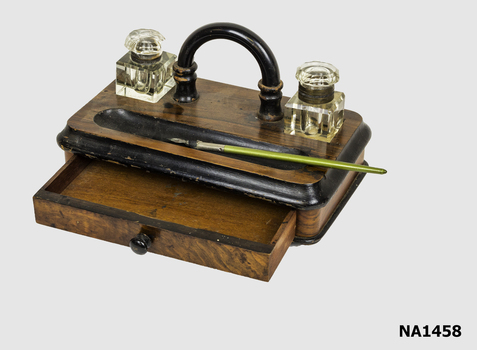 Desk set