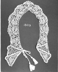 Clothing - Collar
