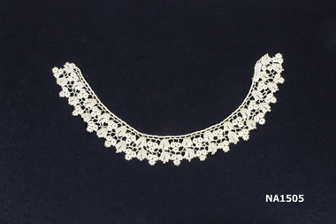 Cream cotton crochet lace collar