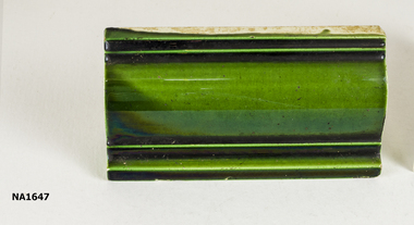 Edging tile