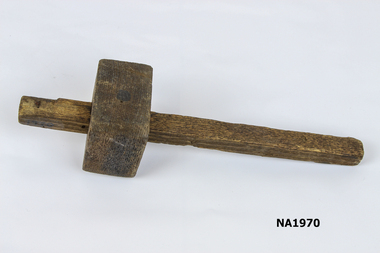 Wooden carpenter's marking gauge