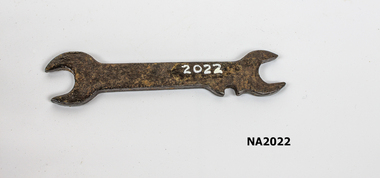 Small Spanner