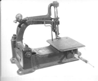 Small, very early sewing machine 