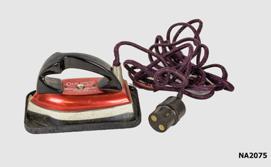 Travelling iron