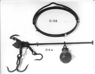 Steelyard - Measuring device for weighing carcasses. 