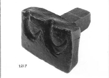 Bottom swage used with top swage to round up rods etc.