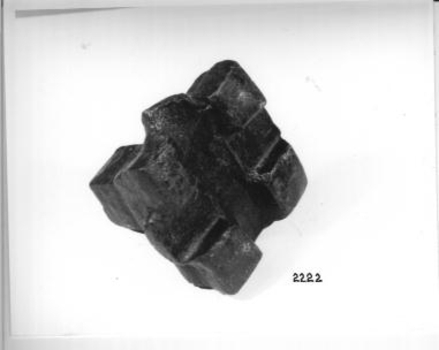 Bottom swage used with top swage to round up rods etc