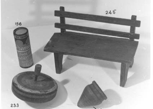 wooden bench