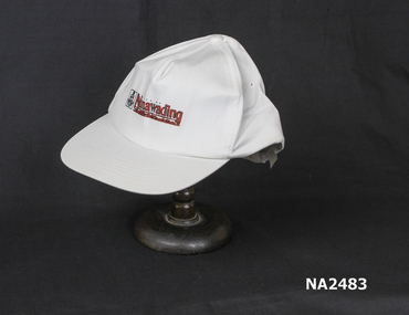 cap with five panel and airholes