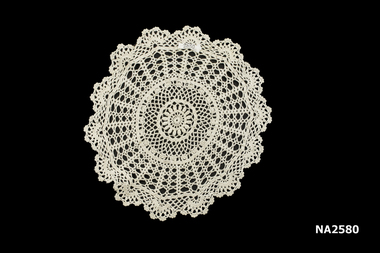 Ecru cotton crochet doyley