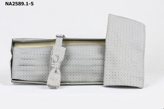 Cummerbund, bow tie and handerkerchief
