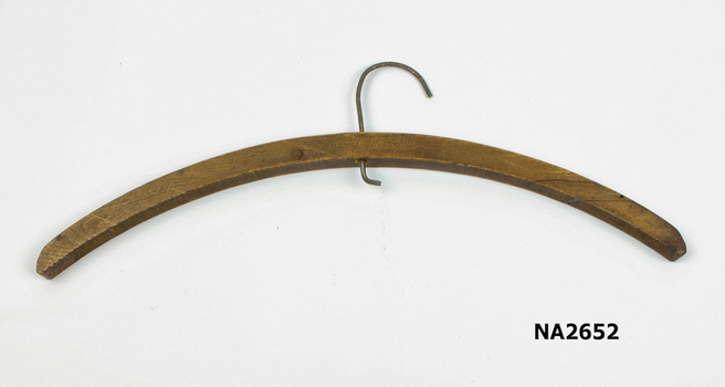Plain curved wooden coat hanger 