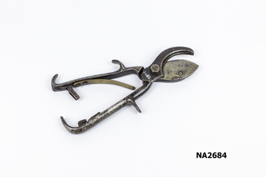 Heavy metal secateurs