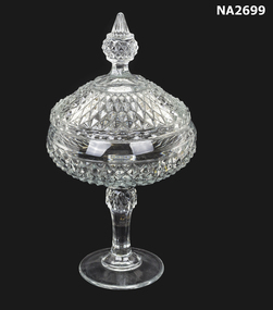 Glass comport