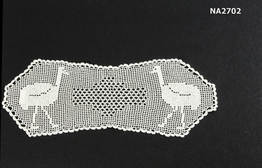 Rectangular crochet doyley 