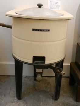 Cream enamelled METTERS Gas Copper,