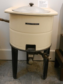 Cream enamelled METTERS Gas Copper,