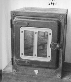 Domestic object - Kerosene Cooking Stove, c1934