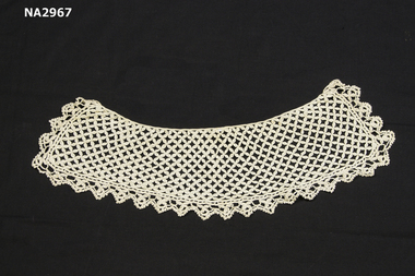 Clothing - Collar