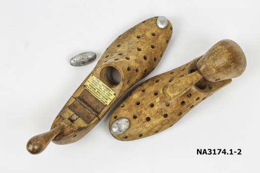 Wooden foot form 