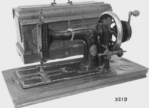 WERTHEIM sewing machine transverse shuttle.