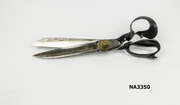 Heavy steel, black handled cutting shears; 3
