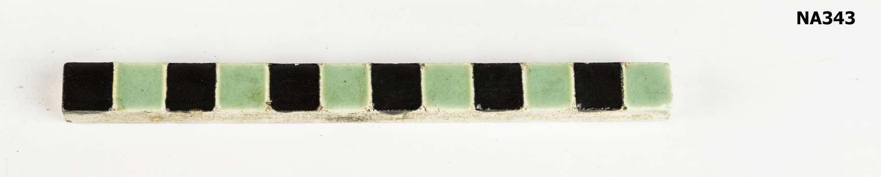 Border tile