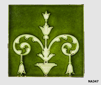 Square tile